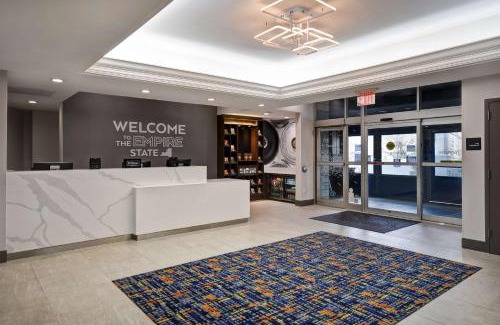 Queens Hotel | Hampton Inn NY-JFK