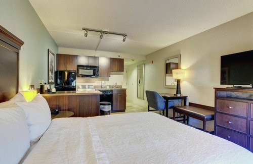 Portsmouth Hotel | Hampton Inn Portsmouth Central