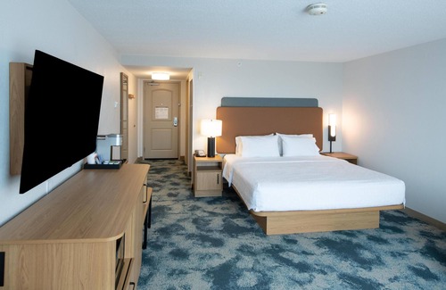 Presque Isle Hotel | Hampton Inn Presque Isle Maine