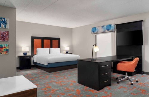 Stafford Hotel | Hampton Inn Stafford/Quantico & Conference Center
