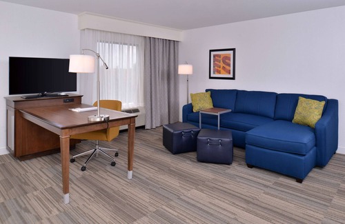 Ann Arbor Hotel | Hampton Inn & Suites Ann Arbor West