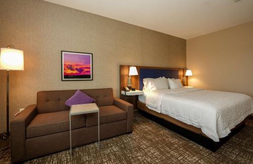 Heather Gardens Hotel | Hampton Inn & Suites Aurora South, Co