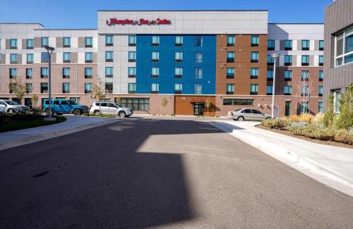 Heather Gardens Hotel | Hampton Inn & Suites Aurora South, Co