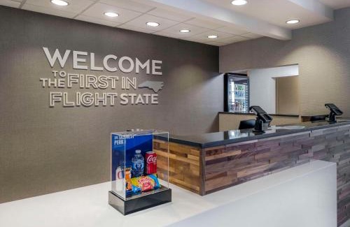 Burlington Hotel | Hampton Inn & Suites Burlington