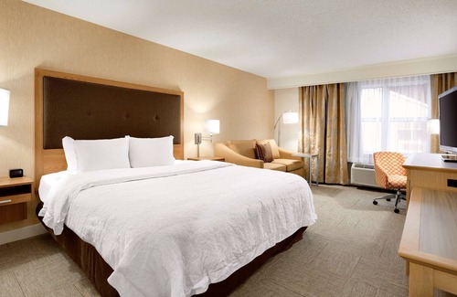 Independence Hotel | Hampton Inn & Suites Cleveland/Independence