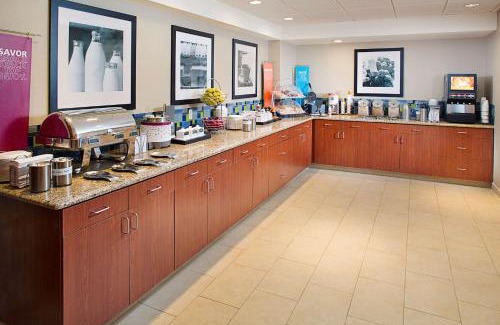 Lancaster Hotel | Hampton Inn & Suites Lancaster