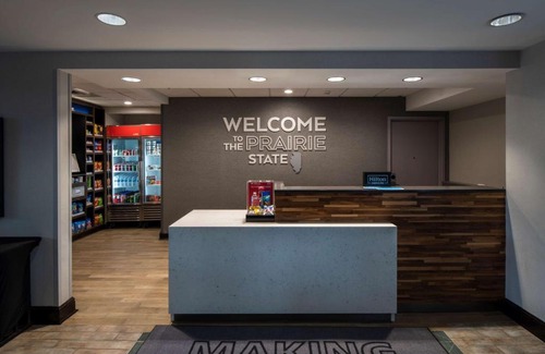 Lincolnshire Hotel | Hampton Inn & Suites Lincolnshire