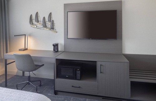 Portsmouth Hotel | Hampton Inn & Suites Portsmouth Downtown