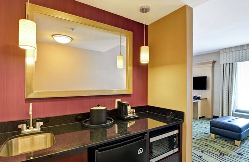 Crabtree Hotel | Hampton Inn & Suites Raleigh/Crabtree Valley