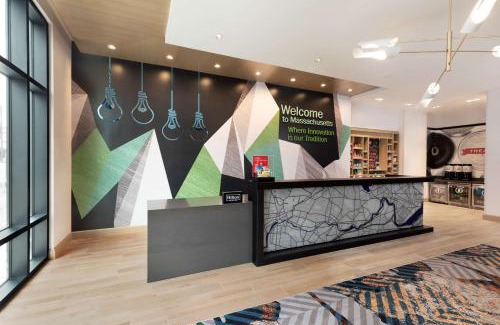 Watertown Hotel | Hampton Inn & Suites Watertown Boston, Ma