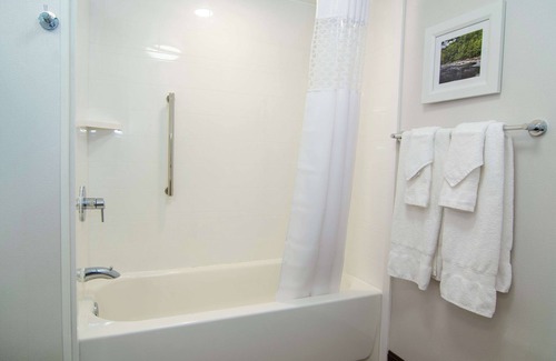 Summersville Hotel | Hampton Inn Summersville
