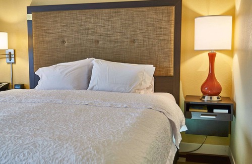 Uniontown Hotel | Hampton Inn Uniontown