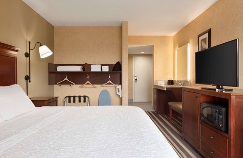 Chantilly Hotel | Hampton Inn Washington-Dulles Int'l Airport South
