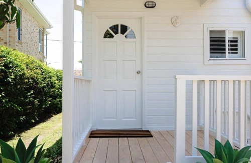 Pretty Beach Central Coast House | 'Hamptons Retreat' by Accom Holidays