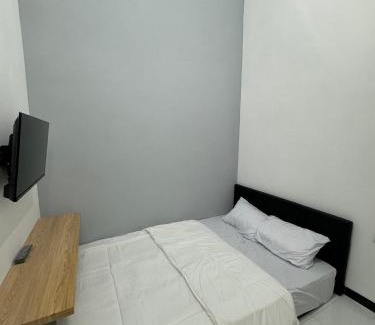 Ponorogo Hostel | Han Gang Syariah