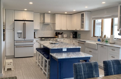North Truro House | HANDICAP ACCESSIBLE SPECTACULAR VIEWS OCEAN FRONT 4 BEDROOM 3 BATH SLEEPS 8-10