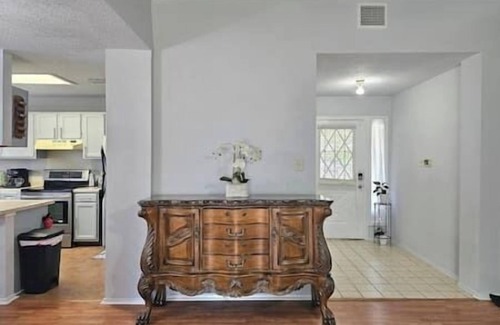 Heritage House | Handicap Accessible Home Near Sea World, LAFB, ETC