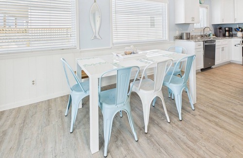 Holden Beach House | Hangin' at Holden: Ocean View, Pet-Friendly, 3BR/3BA Beach Home Steps from Sand