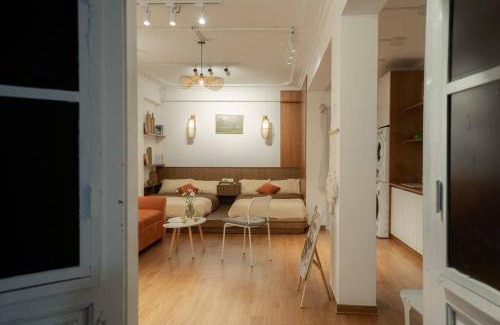 French Quarter Apartment | Hanoi Canvas Homee in Hoan Kiem