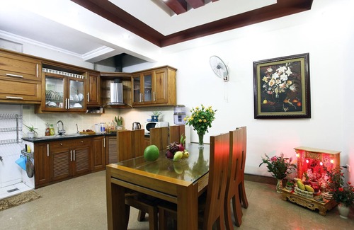 Bac Tu Liem House | Hanoi Friendly House - Superior Room - Kingsize Bed!