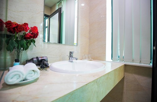 Old Quarter Hotel | Hanoi Shining House