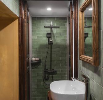 Hang Bai Apartment | Hanoian Old Style Apt Free Parking Old Quarter