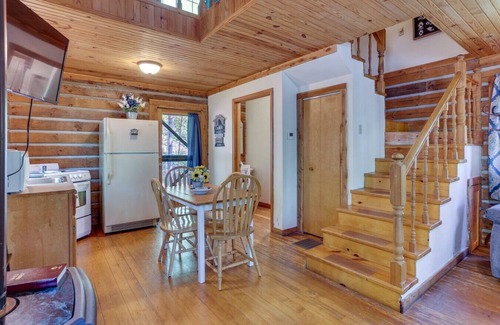 Taswell Cabin | Hansel & Gretel Cabin at White Oaks Cabins