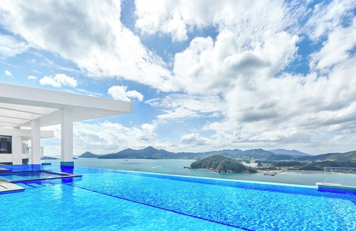 Jangmok-myeon Resort | Hanwha Resort Geoje Belvedere