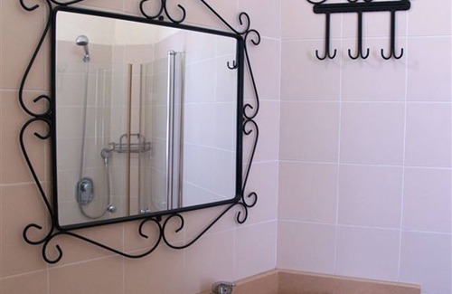 Mazkeret Batya Hotel | Hapina Shel Michal