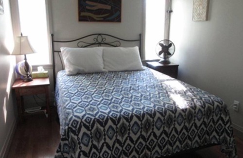 Waupoos House | Happiness Have - PEC Waterfront