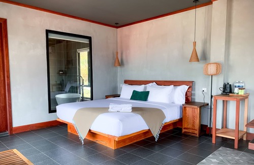 Samlout Resort | Happiness Long Bridge Resort