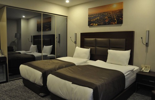 Sekerpinar Hotel | Happy Inn Gebze Hotel