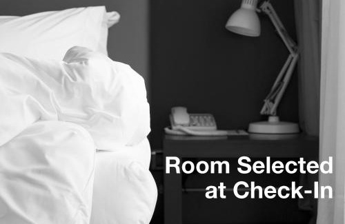 District 7 Hotel | Happy Life Hotel District 7 Gần SECC