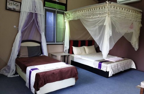 Janda Baik Cabin | Happy Paradise