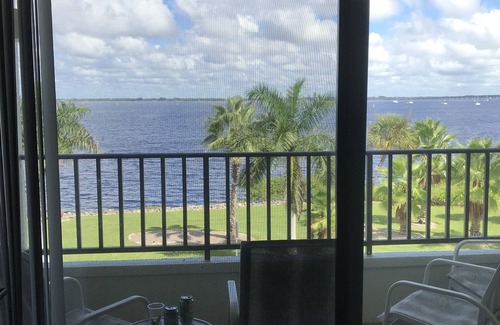 Punta Gorda Condo | HARBOR FRONT CONDO, Punta Gorda Isles - Professionally Decorated/Roof Top Pool