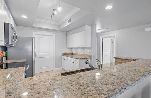Holiday Isle Condo | Harbor Landing 104B harbor views sleeps 6 close to beach