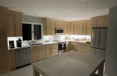 Harbor Springs House | HARBOR SPRINGS 🏖 LAKE MICHIGAN DIRECT WATERFRONT BEACH ⛱ TUNNEL OF TREES M119