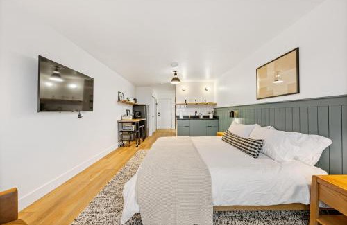 Juneau Apartment | Harbor Views 3 - Walkable in the Heart of Auke Bay