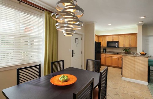 Paradise Island Condo | HARBORSIDE ATLANTIS, 2br L/off, sleeps 8, Dec 21-28! & Booking 2026 dates now
