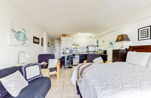 Lenox Park Hotel | Harbour Beach Resort Unit 518