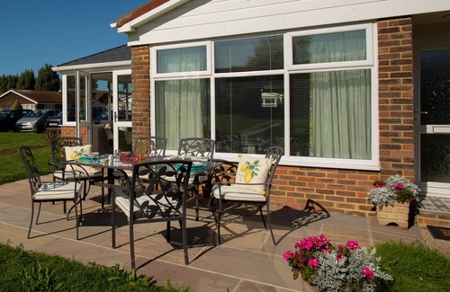 Eastbourne City Centre House | Harbour cottage sleeps 4 Nr. marina. Free parking.