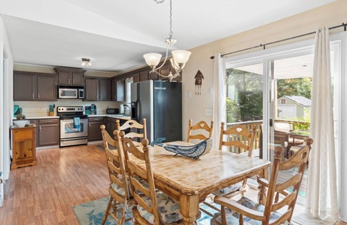 Tranquil Harbour House | Harbour Grace-Your happy place