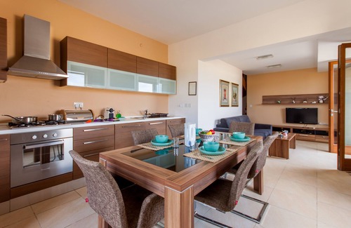 Ghajnsielem House | Harbour Views Gozitan Villa + Shared Pool, Mġarr Gozo, Malta