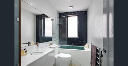Manly Apartment | Harbourfront 3 Bed 2 Bath Opposite Manly Wharf With Harbour Views