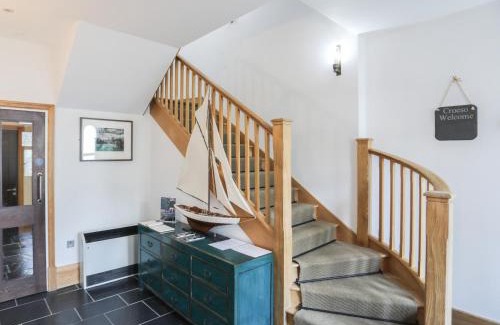 Harlech House | Harlech Apartments - Bendigeidfran