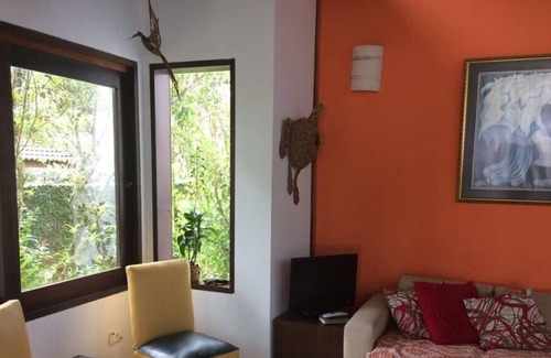 Cananeia Ski Chalet | harm and comfort in new cottages near the center of town!