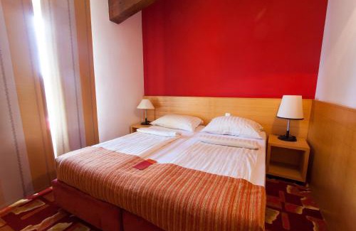 Menges Hotel | Harmonija HOTEL & PADEL