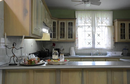 Saint Andrew House | HARMONY: Spacious 2br townhouse with spectacular view of the hills