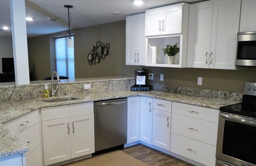 Harpers Ferry Condo | Harpers Ferry, IA - New Condo Rental Relax at Harpers Hideaway
