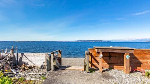 Coupeville House | Harrington Hideaway by AvantStay Beach Access